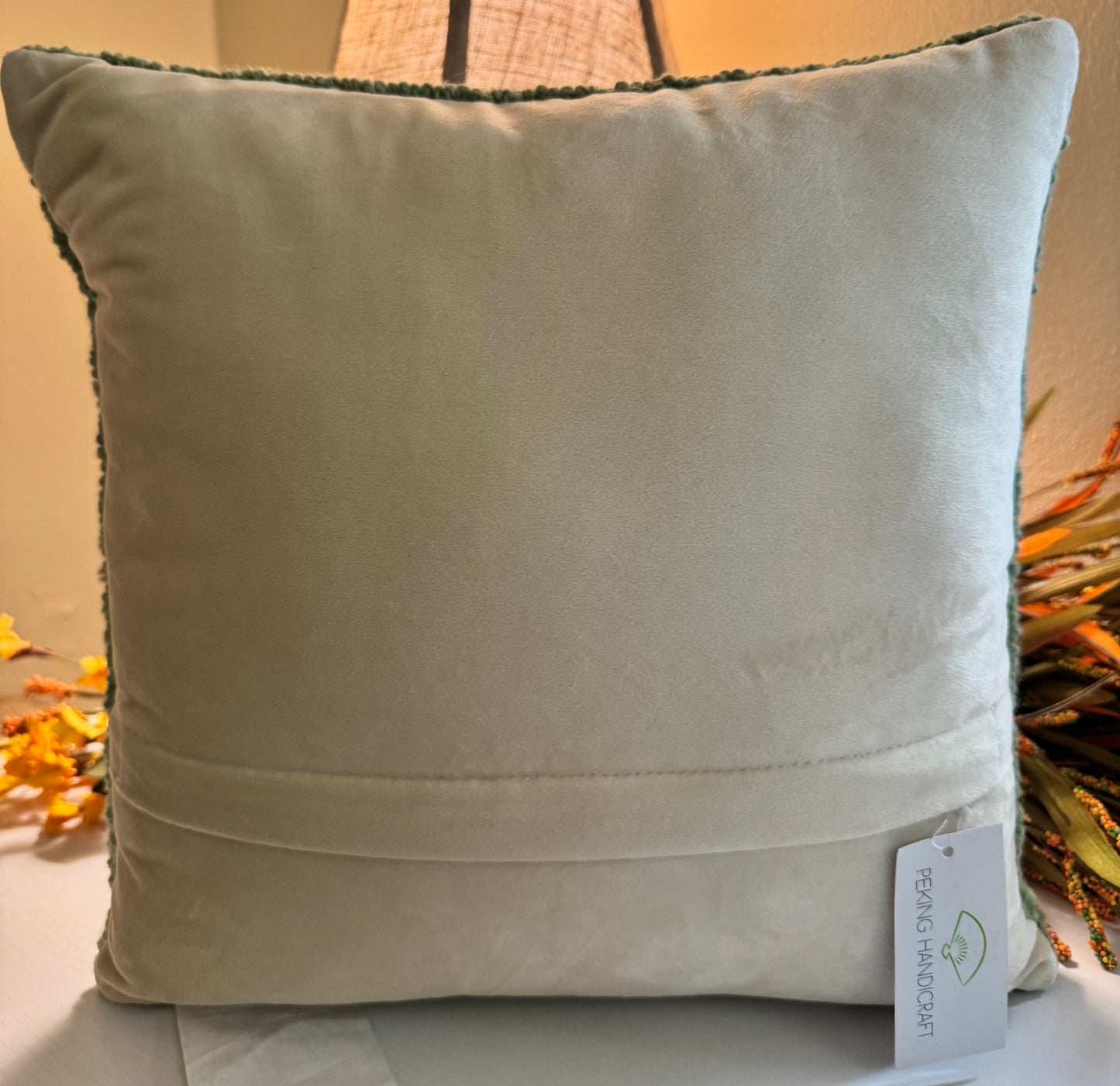 Wool Hooke Throw Pillow - Queen Bee 14”x14”